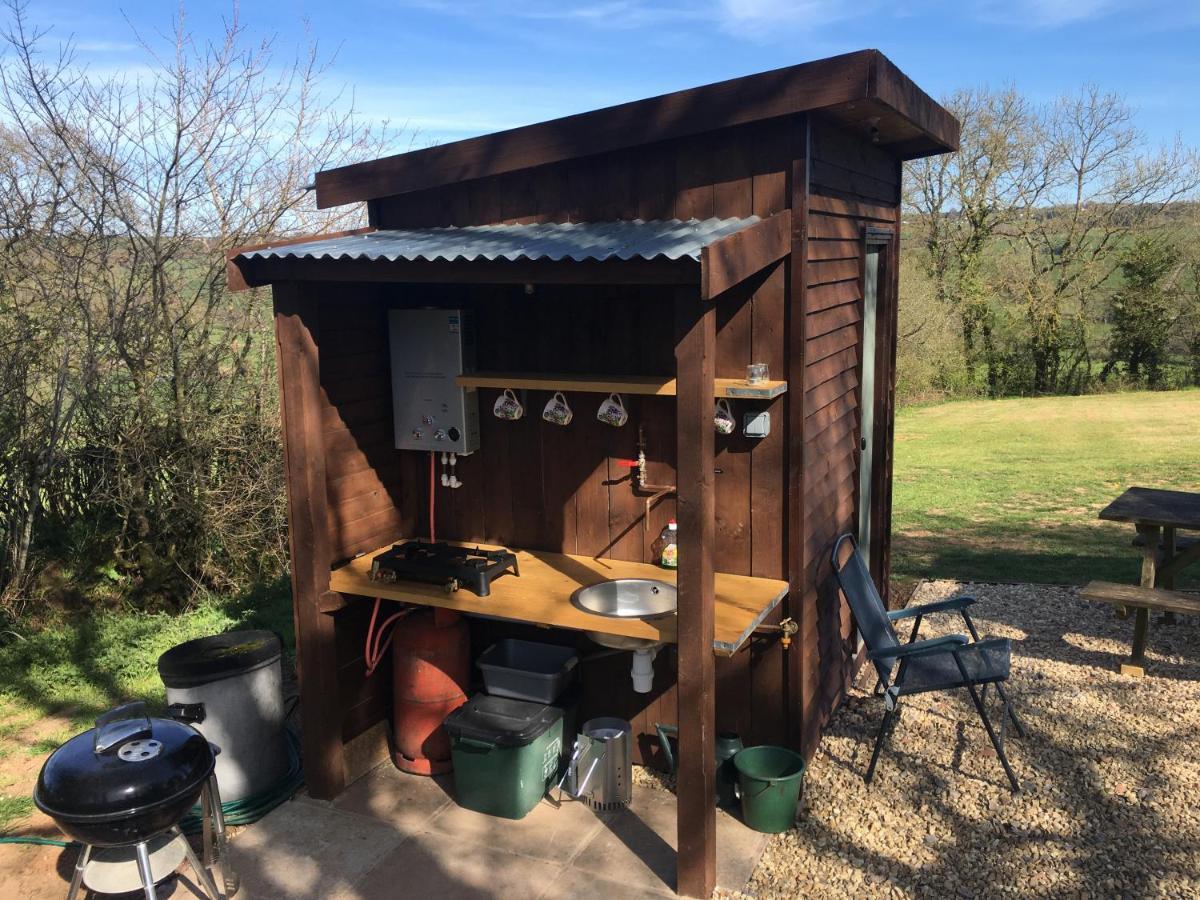 The Shepherds Hut At The Shippen, Tiphayes Honiton Extérieur photo