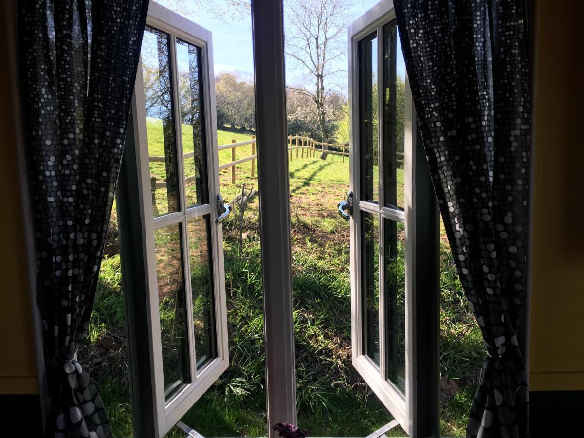 The Shepherds Hut At The Shippen, Tiphayes Honiton Extérieur photo